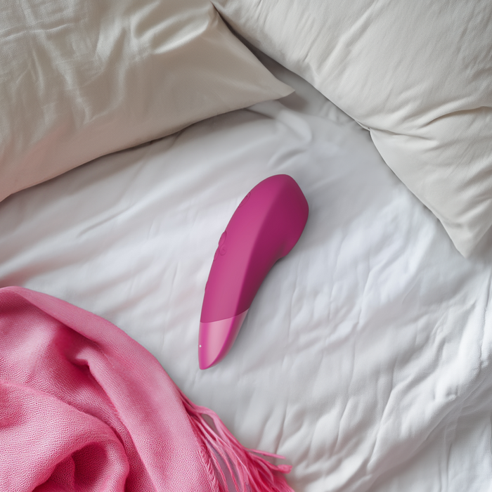 Beginner’s Guide to External Clitoral Vibrators: What They Are, How to Use Them, and What to Look For
