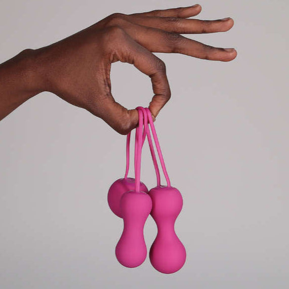Je Joue Ami 3 Step Silicone Kegel Ball Exerciser Set
