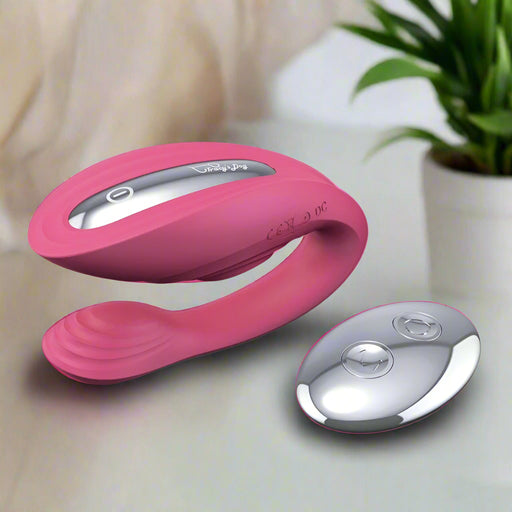 Tracy's Dog Nina Remote Control Couple's Vibrator