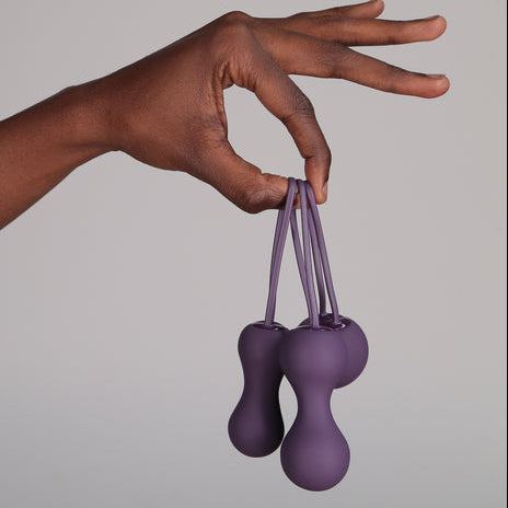 Je Joue Ami 3 Step Silicone Kegel Ball Exerciser Set