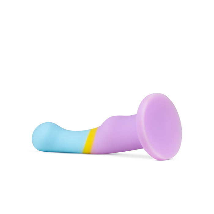 Heart of Gold 6 Inch Silicone Suction Cup Dildo