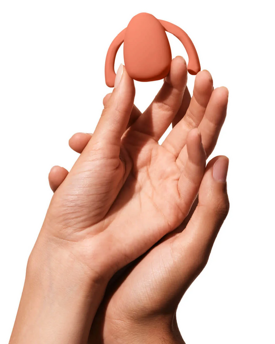 Dame Eva Hands-Free Silicone Clitoral Vibrator - Papaya